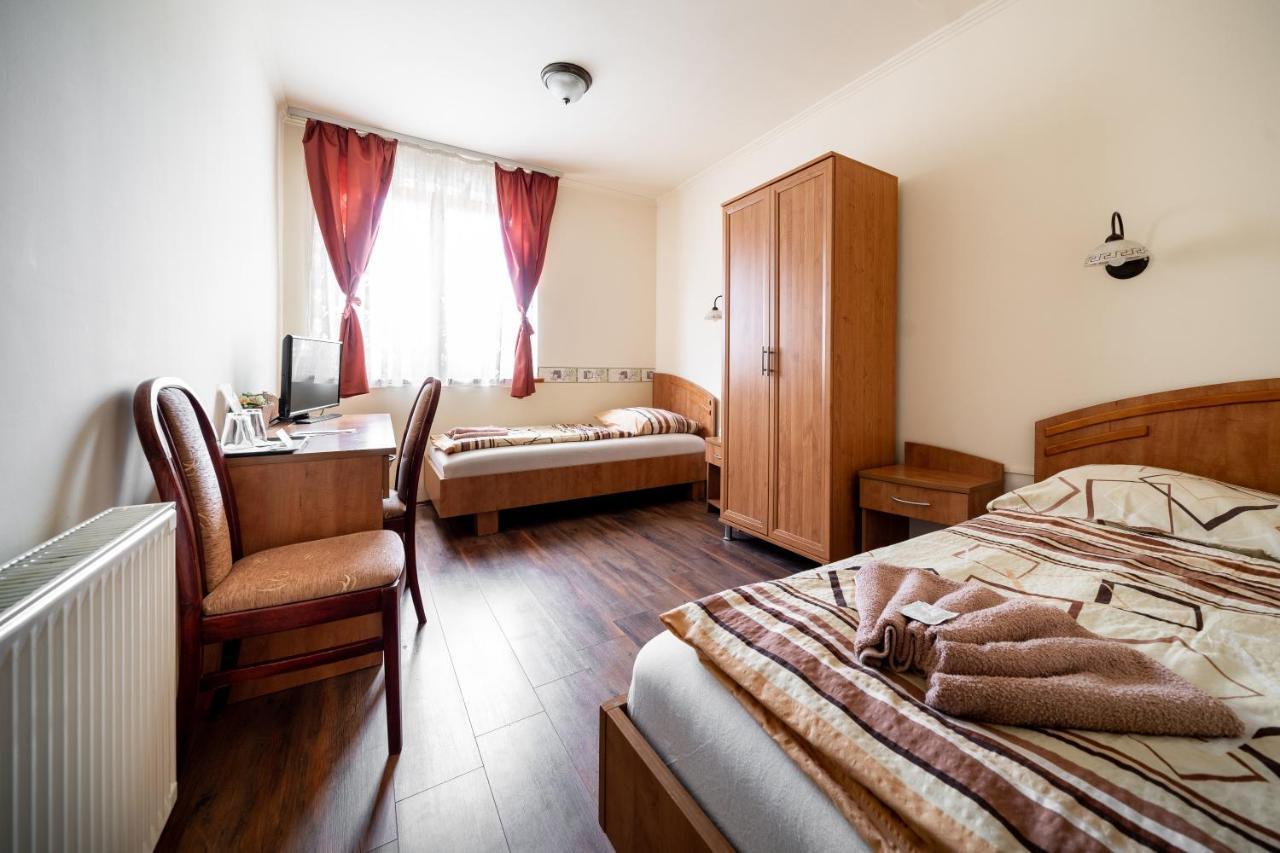 Szenti Vendeghaz Bed & Breakfast Gyor Luaran gambar