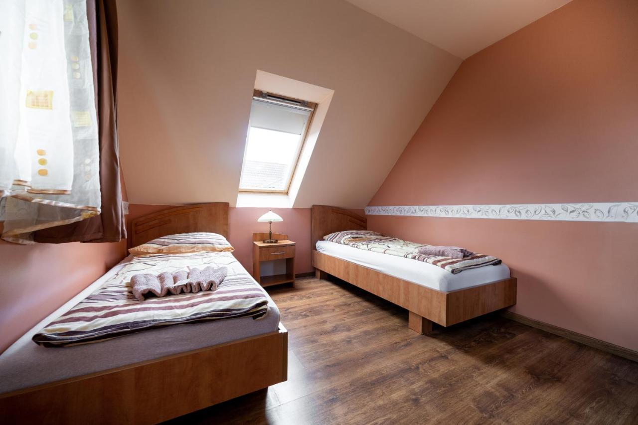 Szenti Vendeghaz Bed & Breakfast Gyor Luaran gambar