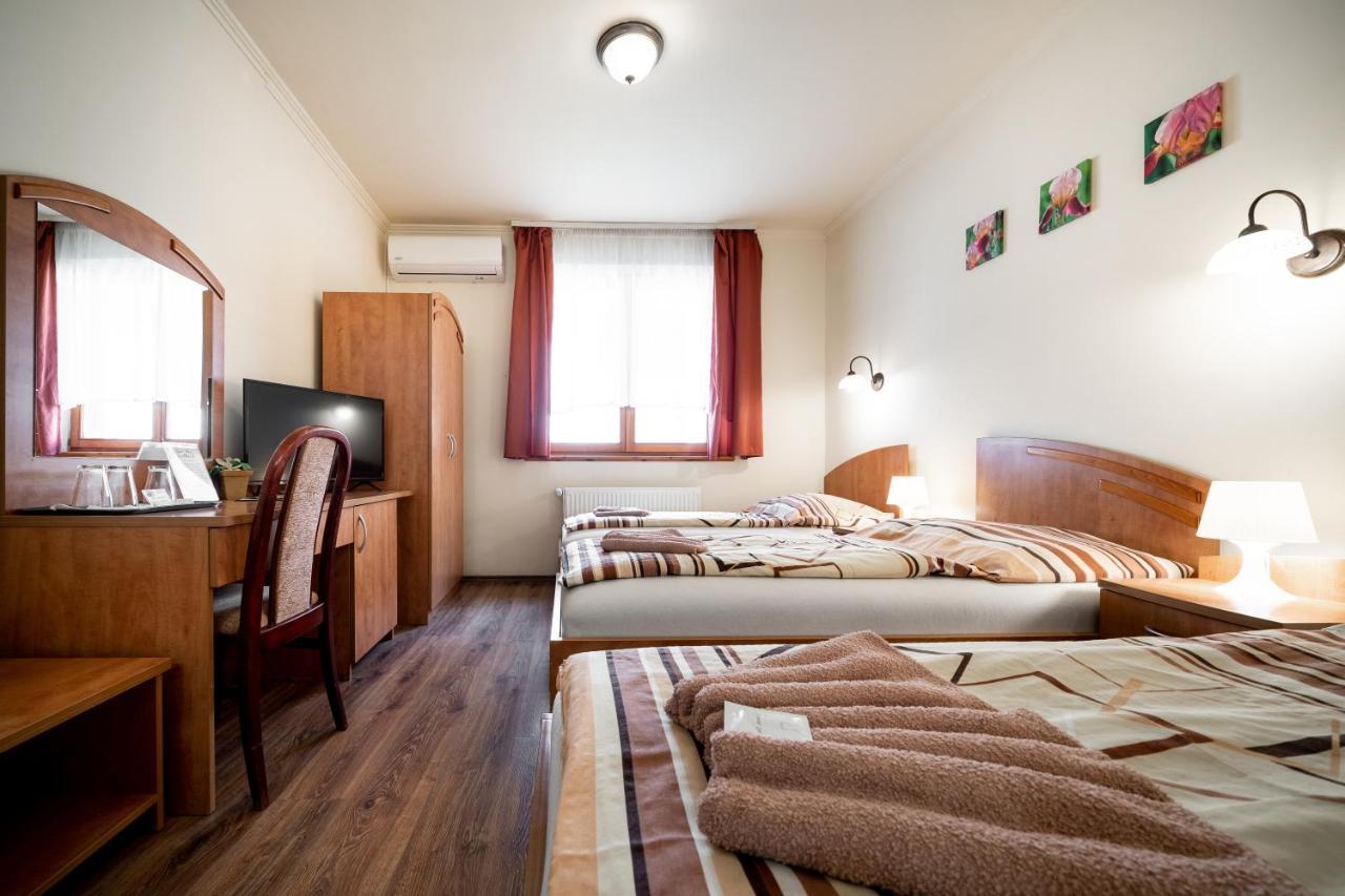 Szenti Vendeghaz Bed & Breakfast Gyor Luaran gambar